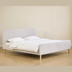 Christian seng i beige 180x200 cm inkl. sengelameller og madrasser